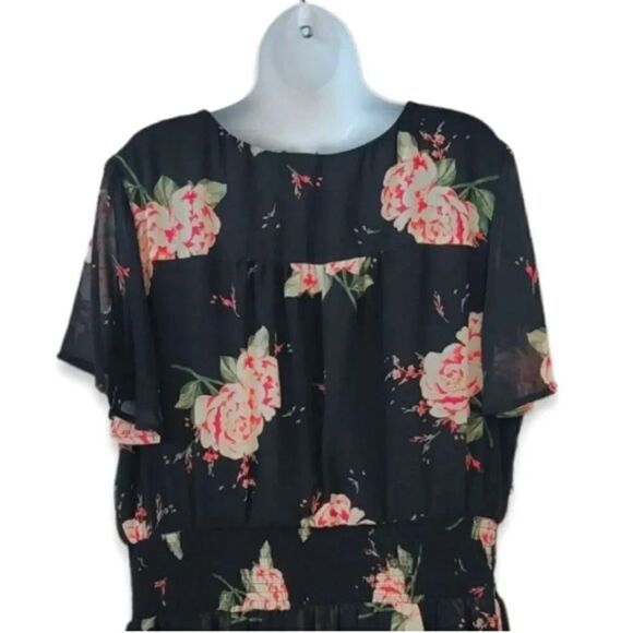 NEW Torrid Black Floral Smocked Georgette Dress in Dream Bouquet Size 2 (2X) - Picture 8 of 13